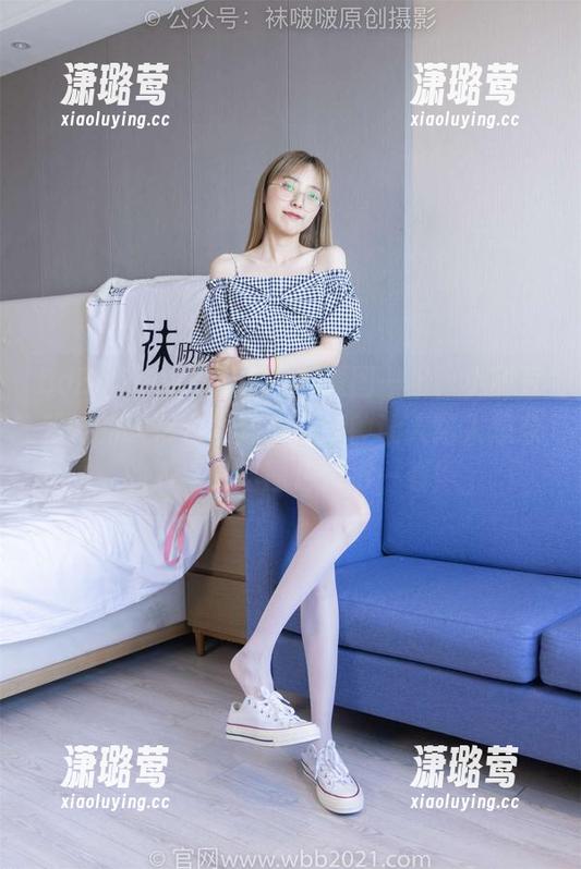 BoBoSocks袜啵啵 - 原图一出，小甜豆和她的咖啡色丝袜，分分钟让人陷入想象的漩涡，这图包值得一看！