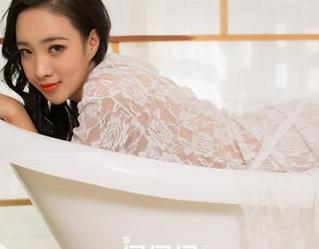 GIRLT果团网 - 图包中的白色意象，尹意纯的奇趣冒险