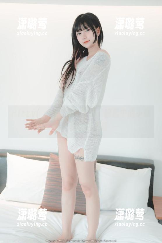 Hizzy(히지)的黑色写真，暗黑中的小确幸，真意味不明