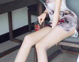HuaYang花漾 - 顾欣怡的网袜：这可是壁纸中的奢侈品，真想贴满墙！