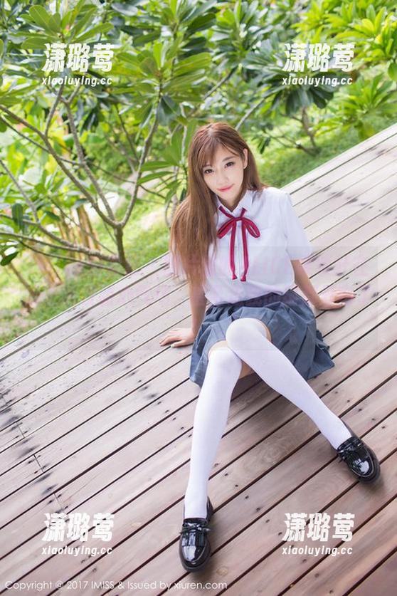 IMiss爱蜜社 - 图片里的ALICE梁紫轩在线上散发甜心气场，甚至连我的猫都开窍了！