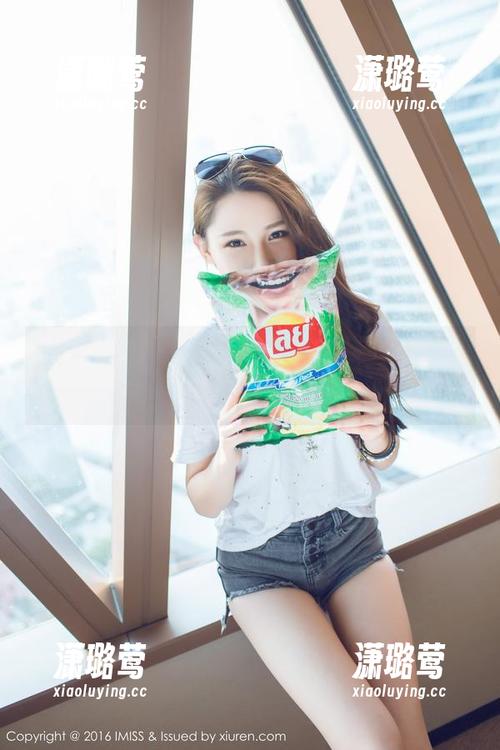 IMiss爱蜜社 - 哈哈，图库精选：娜大少爷黑丝，随便一看就停不下来了！