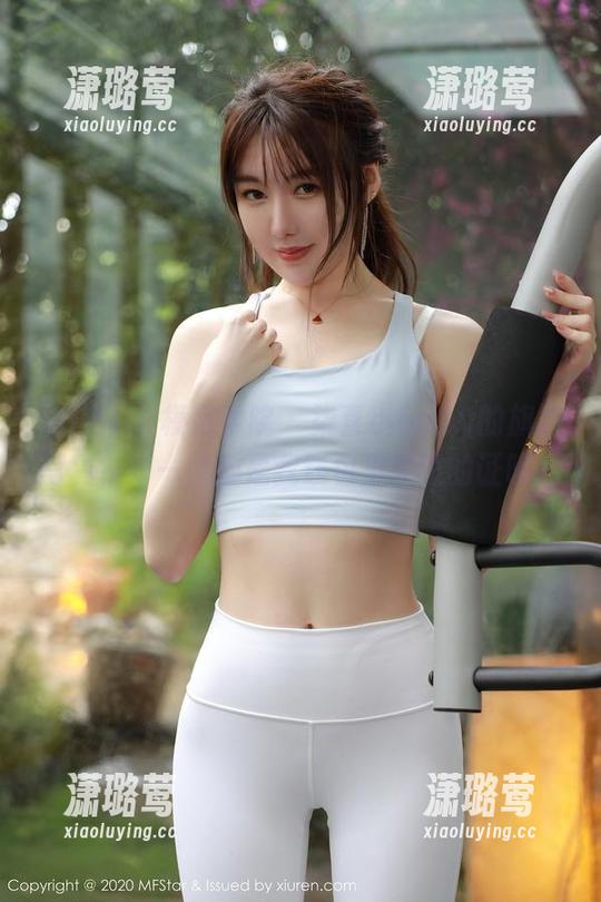 MFStar模范学院 - 柒喜小baby的旗袍写真，每一张都是我钱包里哭泣的证明。