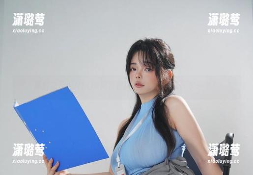 黑丝之下的NinJa阿寨寨：各位，照片请轻拿轻放！