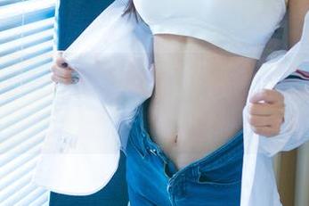 UGirls尤果网 - 下载张小西Ann护士特写，图库里的幽默值得一探究竟！