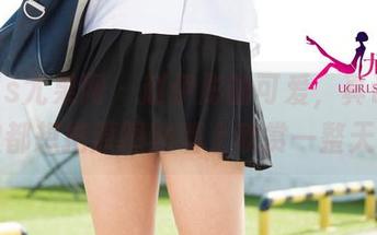 UGirls尤果网 - 赵伊彤的可爱，真让我每次都想把原图贴墙上欣赏一整天。