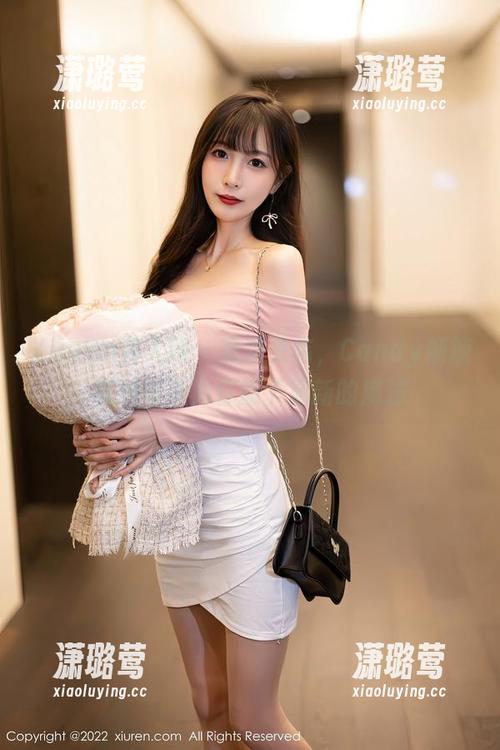 Xiuren秀人网 - 夏季来临，Candy糖糖在线写真为你撒下清新的魔法