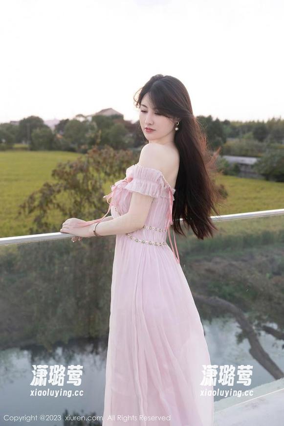 Xiuren秀人网 - UU阿文的婚纱新装：原图中的那股灵动感，太出乎意料了！
