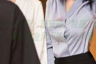 Xiuren秀人网 - 唐安琪“制服”套图分享，谁说职业风不能带点风骚？