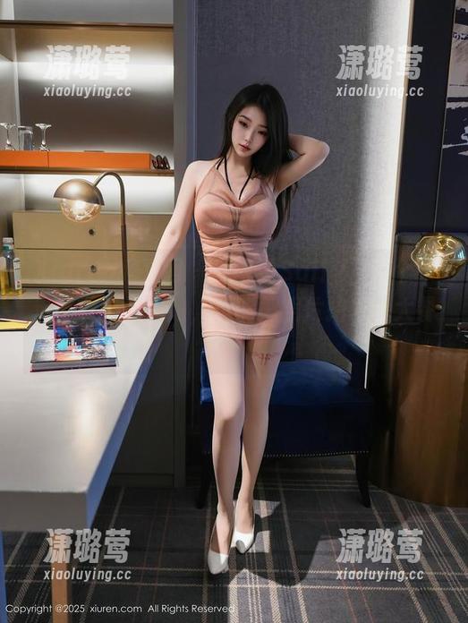 Xiuren秀人网 - 夏诗雯Sally，一个不走寻常路的厨娘，竟能把照片拍得像大餐！