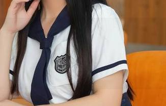 Xiuren秀人网 - 校服也能翻身，奈汐酱nice让我重新审视复古风，快来看合集吧。
