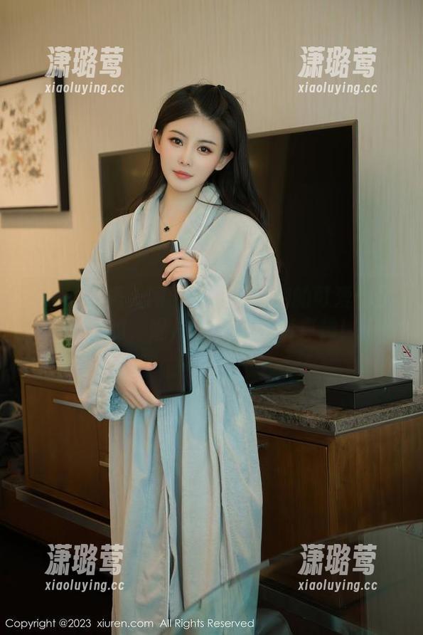 Xiuren秀人网 - 无圣光加持的可爱都是妩媚的，妮儿Bluelabel真棒！