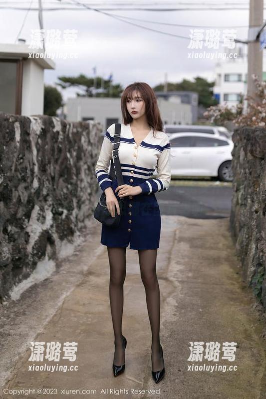 Xiuren秀人网 - 杜viki的私房女仆，忙碌中的小心思都在图片里啦。