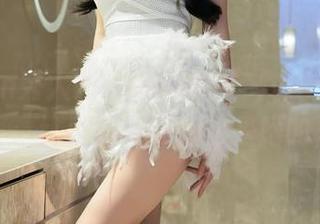 Xiuren秀人网 - 瞧瞧林文文yooki的黑白写真：比黑白更锐利的是她的视角！