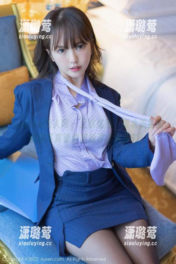 Xiuren秀人网 - 足够炫酷，清水美嘉的网袜写真助你壁纸界大放异彩！