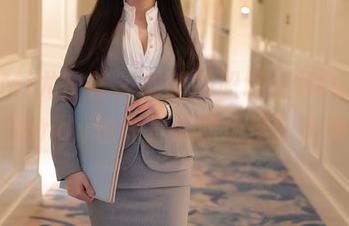 YouMi尤蜜荟 - 最新的职场女领OL，周于希Sandy也许是个职场操控大师？！