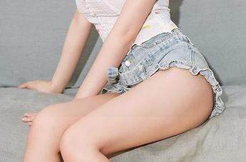 YouMi尤蜜荟 - 小热巴毛衣写真，难道连壁纸都要为她流泪吗？
