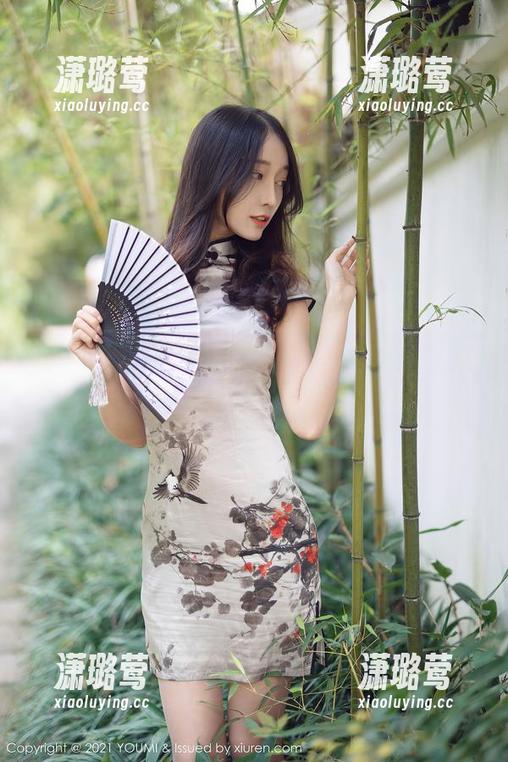 YouMi尤蜜荟-张思允Nice YouMi尤蜜荟 - 张思允Nice的办公室写真,定制版的职场美好?嗯…别太较劲。