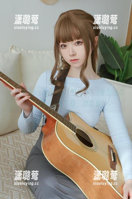 一份关于asagiriai(爱ちゃん)女友的作品，来吧，快下载，别害羞！