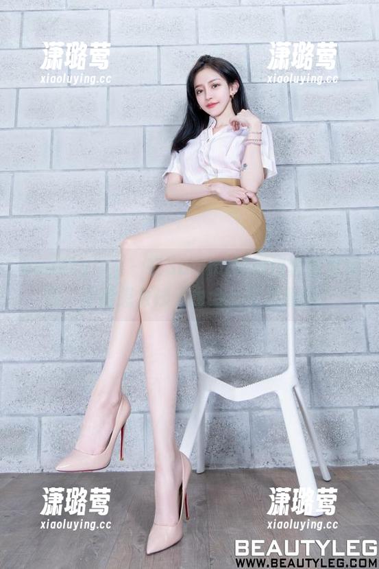 beautyleg - 在Sammi的海边套图里窥探：你能想象沙子也会参与拍照吗？