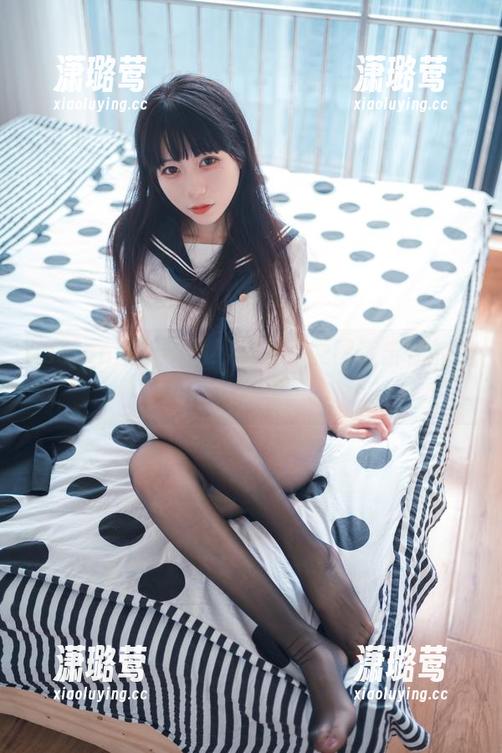 usejan蓝蓝穿薄纱睡衣，原图直击你的内心深处