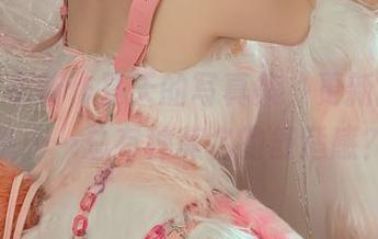 七月喵子新作夏天的写真集，更新后我想说……总有种莫名的舒适感？