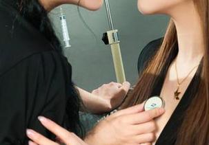 丽柜 - 兔子姐妹花合集：短裙照片大比拼，谁的更闪？