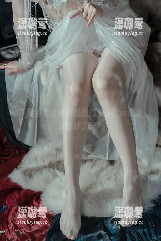等不及要看云溪溪奶桃的女仆Cos更新，准备好了吗？
