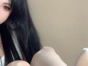 肉丝画风变换：倦倦喵的私拍美图低调炫耀！
