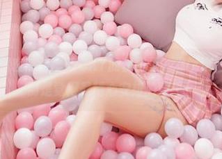嗲囡囡 - 剧情在陈雅漫VICKY的套图里，你说这是偶然吗？我倒是觉得是精心安排的意思！