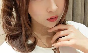 小女巫露娜那一缕裤里丝：精选套图，难以追寻的姿态，究竟藏着多少小心思？