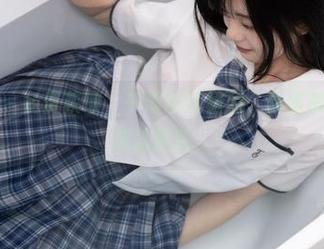 少女秩序 - 免费获取，千澄的短裙照，想着都觉得好像能凉快些。