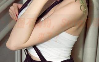 尤果网 - 原图不简约，Sara吊带造型又来了？