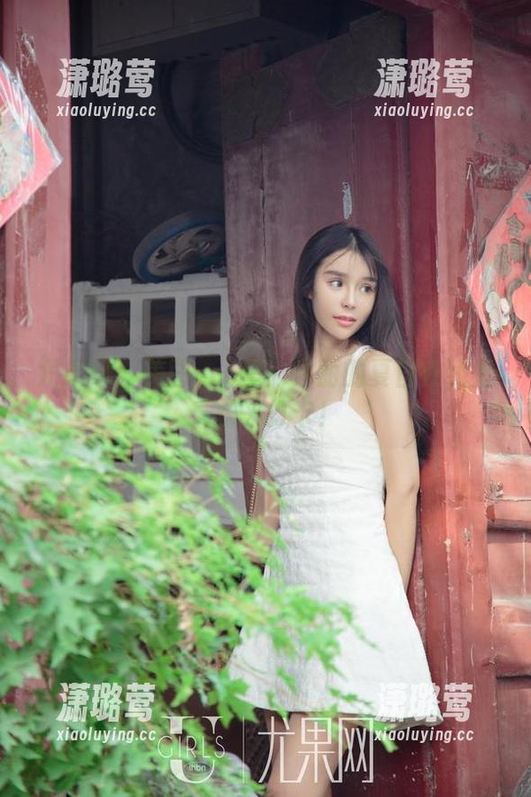 尤果网 - 美图vro里：琳丽的夏日在线秀，快来打卡！