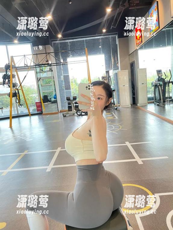 左公子666 微密圈 - 最新快讯!左公子666与他的秘书,感觉又被这画面撩到了...