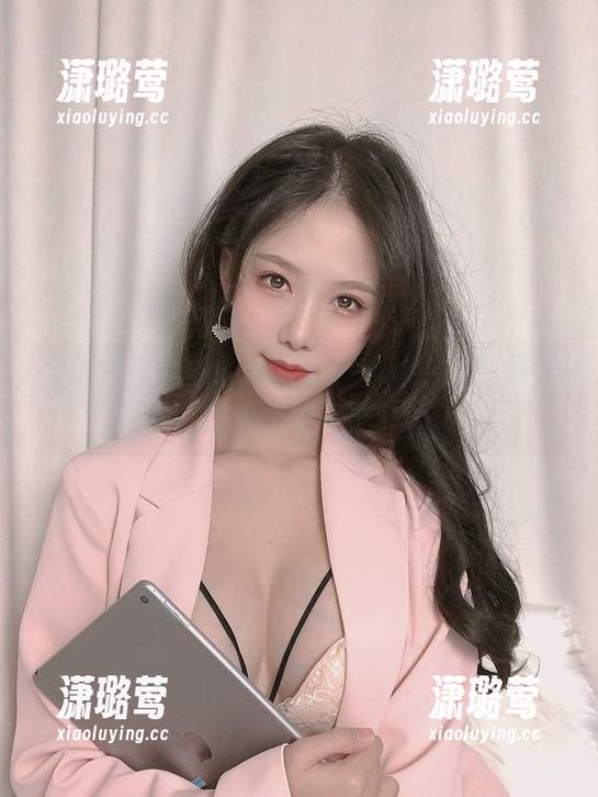 穿那件白色的死库水，抖娘利世的图集让我们清凉一夏！