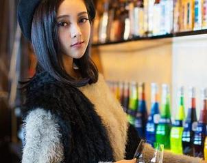 推女神 - 王乔恩Abby惬意时光：短裤+夏日=原图的绝妙提升