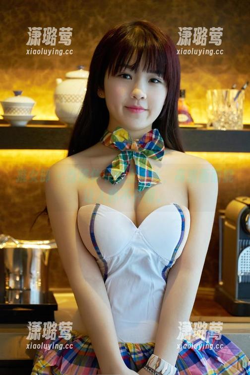 推女郎 - 当连体衣遇上曾水，高清画面能让人移不开眼。
