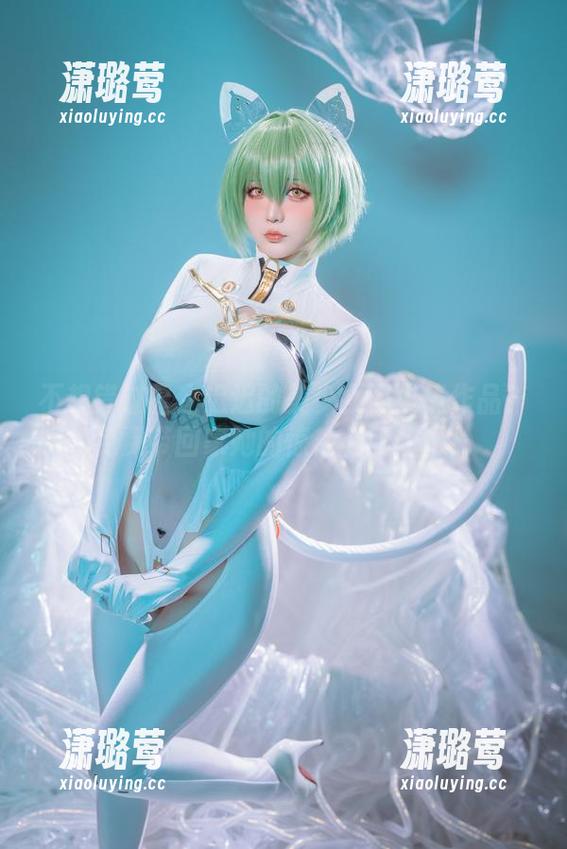 不想错过星之迟迟的美少女万华镜作品？免费带回家她的惊艳礼服包吧！