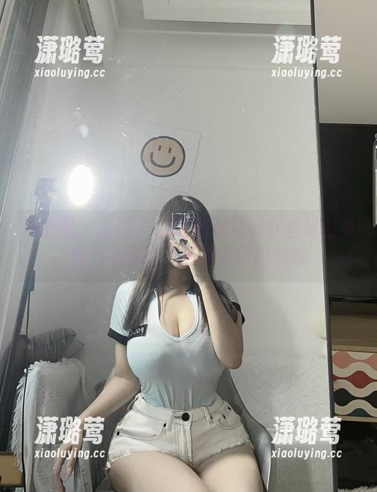 微密圈 - 深藏于23号的是可馨吖壁纸合集，每一张都有一种不说破的魅惑。