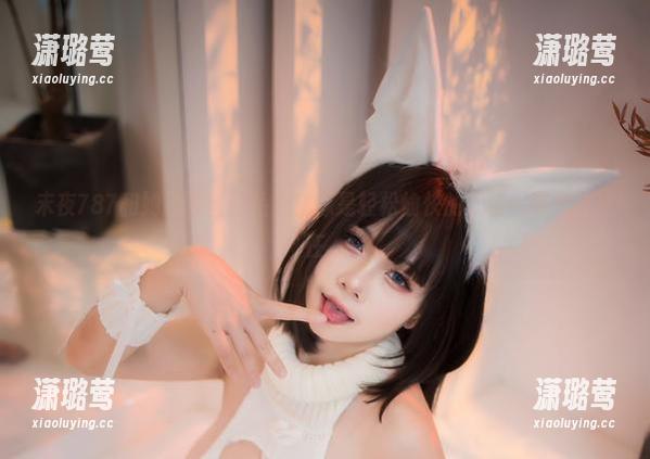 末夜787和她的蕾丝作品，就像是轻松愉快的对话，随意又自在。