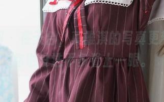 果团网 - 在天台，莫雅淇的写真更新时，你也没法不多看上一眼。
