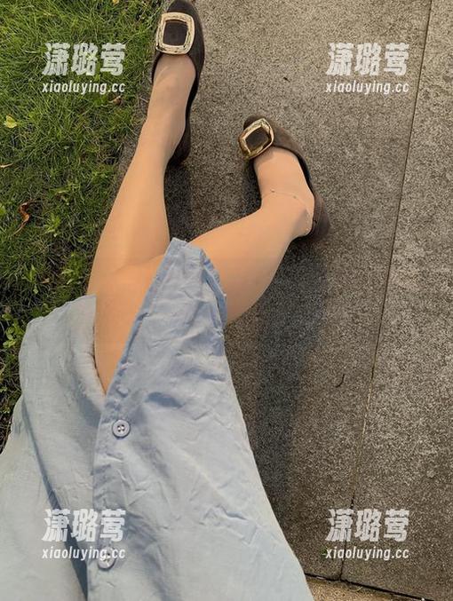桃脱了 微密圈 - 当桃脱了遇上办公室:写真套图中的日常花絮