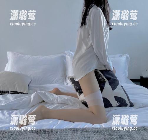 微密圈 - 眼观鼻，鼻观心：梦里一只喵泳衣的原图趣事