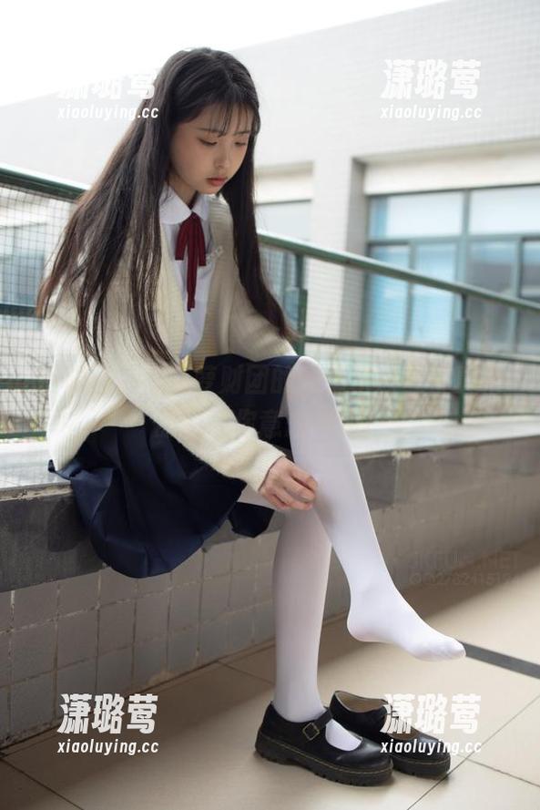 森萝财团 轻松一戳,森萝财团的死库水白丝写真集原图让你意想不到!