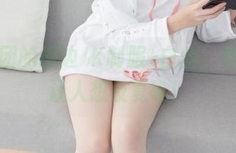 森萝财团的海边JK制服+白丝，免费图片让人想反复瞧！