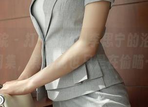模范学院 - 打开SiByl李思宁的浴室私房图集，其实我也只是在偷瞄…
