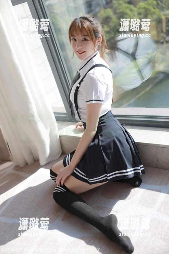 模范学院 - 夏天不止在海边，yoo优优的私房原图悄悄开派对