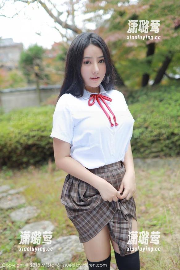 模范学院 - 如果“陈小诺Niki”是少女的代名词，她的高清图集早就把我的标准改掉了呢！