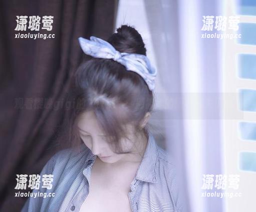观看樱晚gigi的“惊鸿”：别被她的眼神迷失了哦～